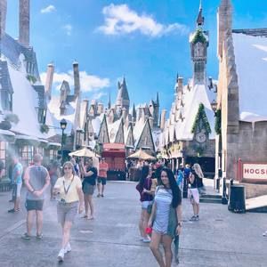 Meet your Posher, Lina